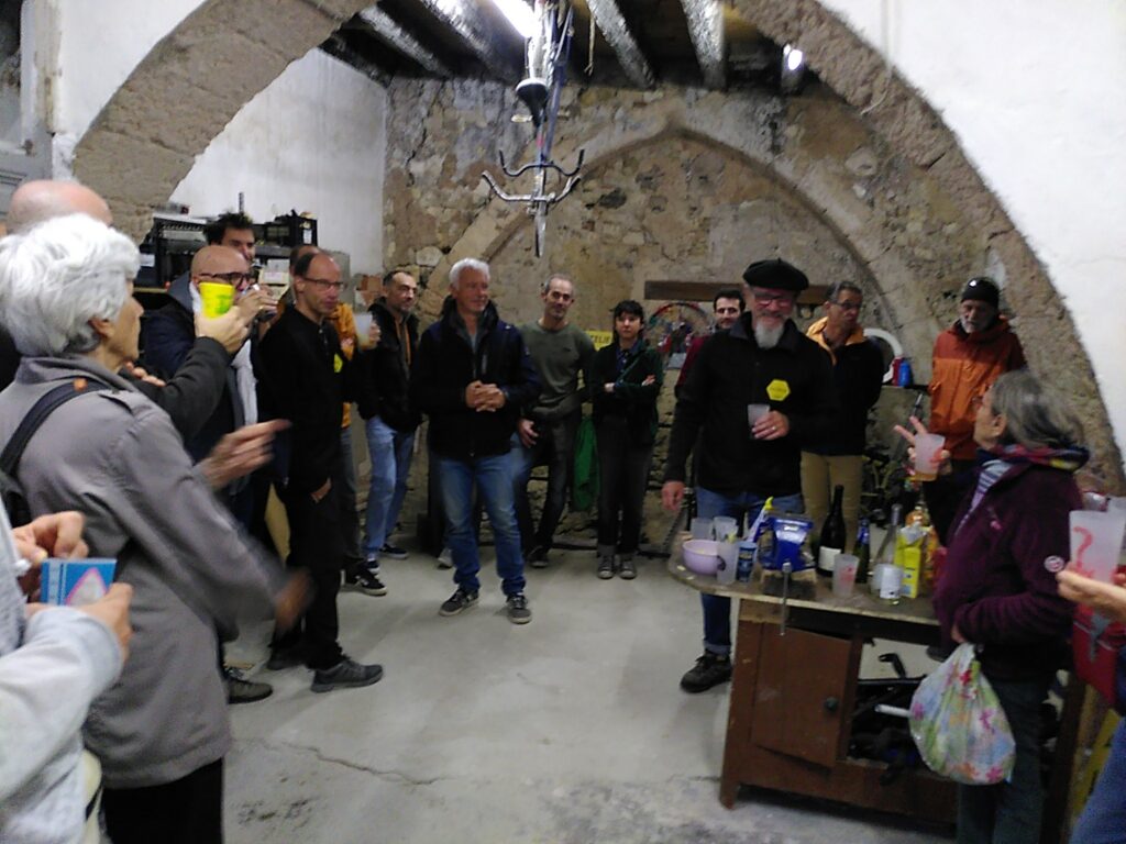 Photo des discours lors de l'inauguration du nouvel atelier